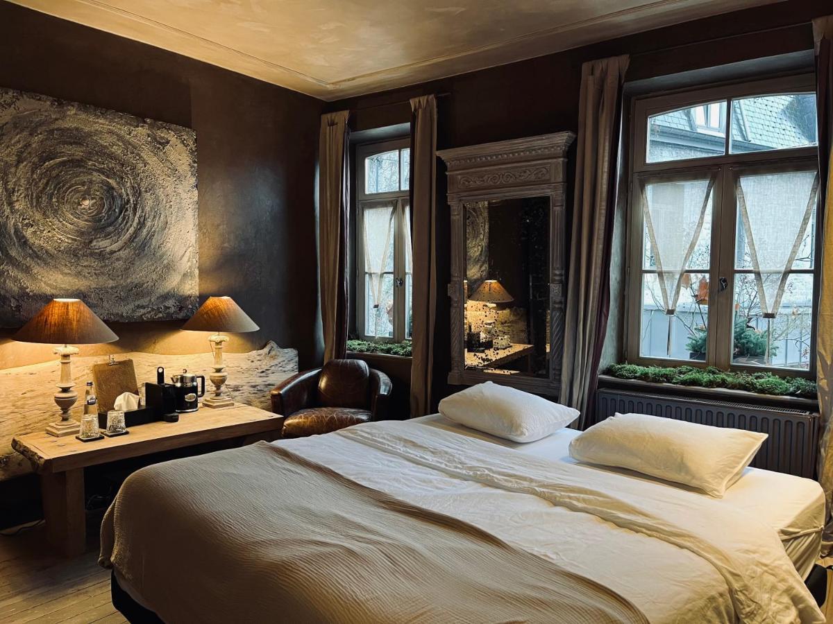 Edouard Garden Cafe Guest Room ดูร์บี ภายนอก รูปภาพ