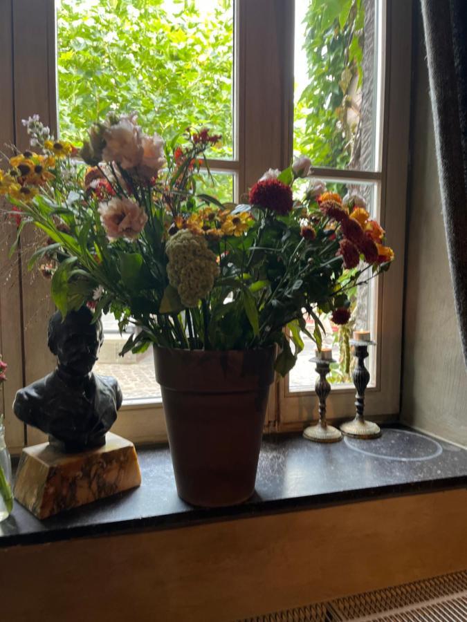 Edouard Garden Cafe Guest Room ดูร์บี ภายนอก รูปภาพ