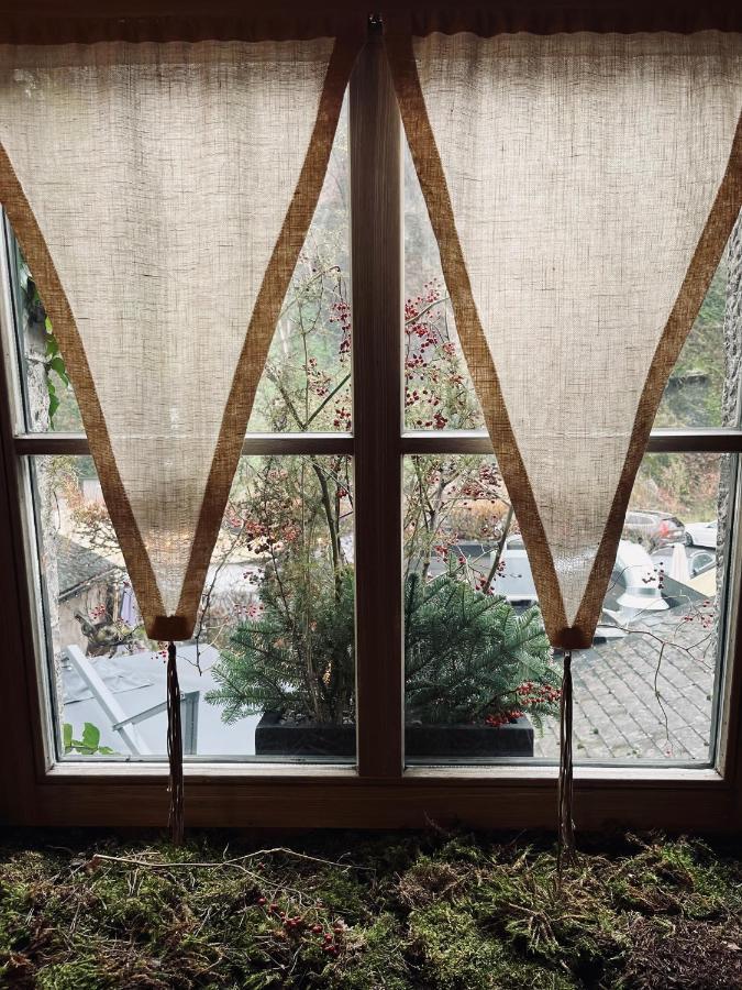 Edouard Garden Cafe Guest Room ดูร์บี ภายนอก รูปภาพ