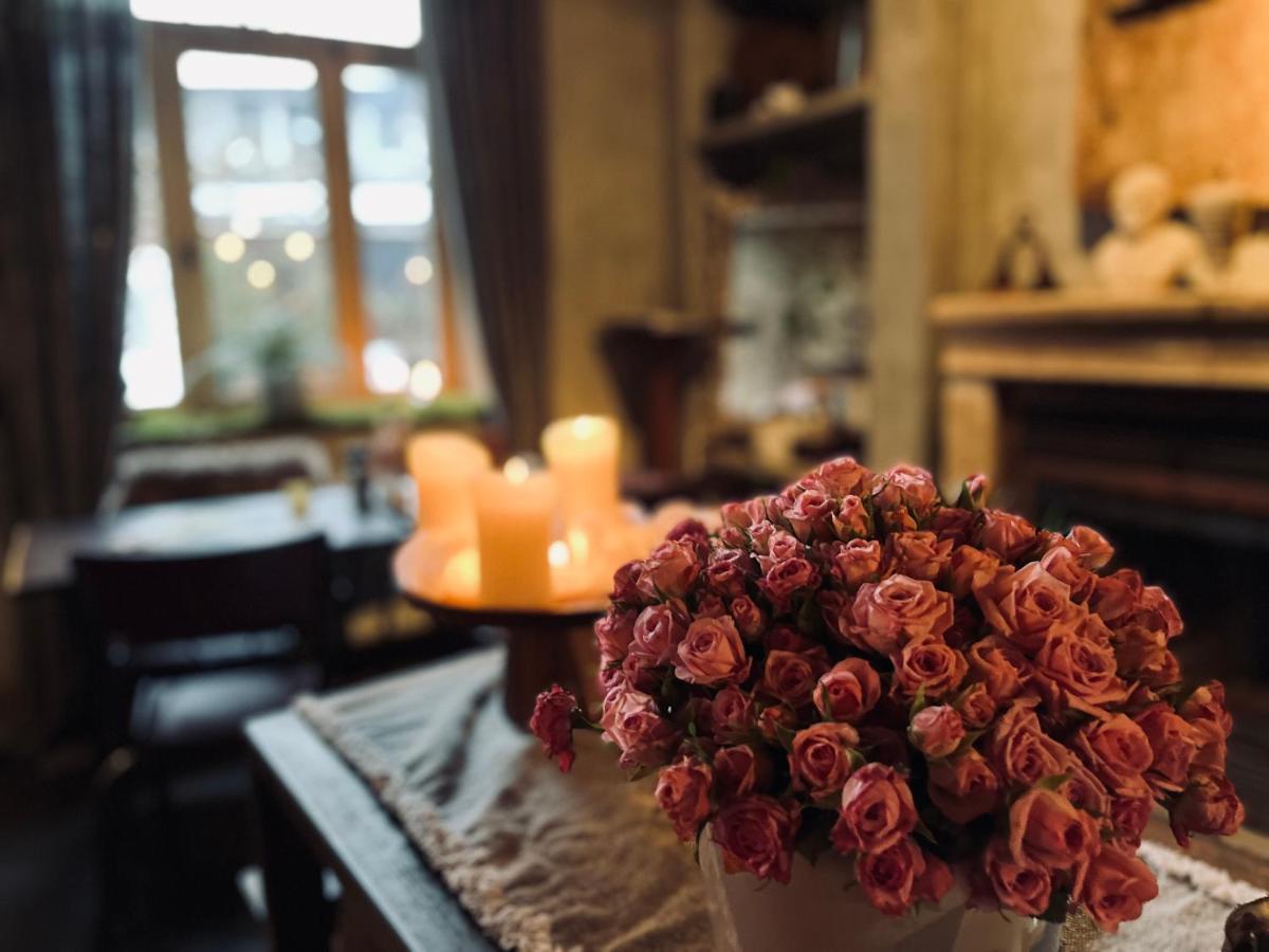 Edouard Garden Cafe Guest Room ดูร์บี ภายนอก รูปภาพ
